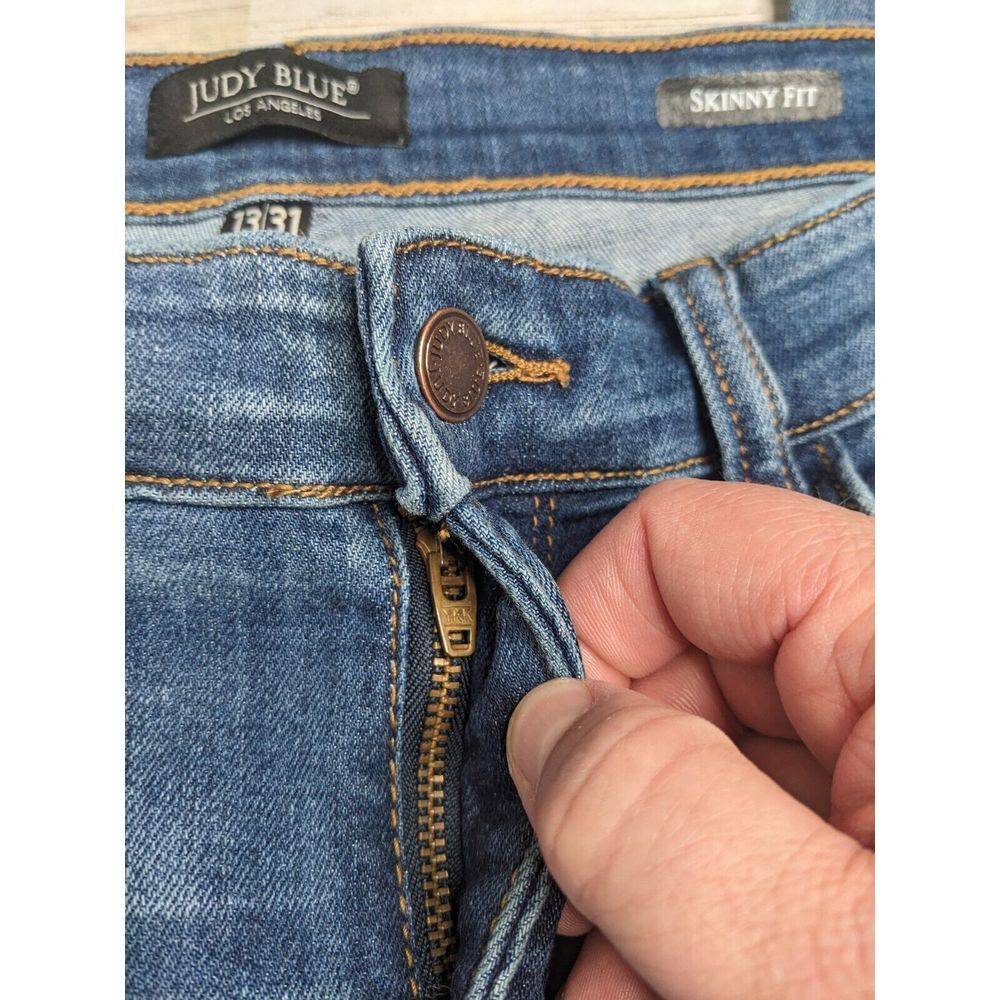 Judy Blue Skinny‎ Fit Mid-Rise Skinny Jeans Sz 13/31 (32x29) Stretch Distressed - Picture 4 of 12